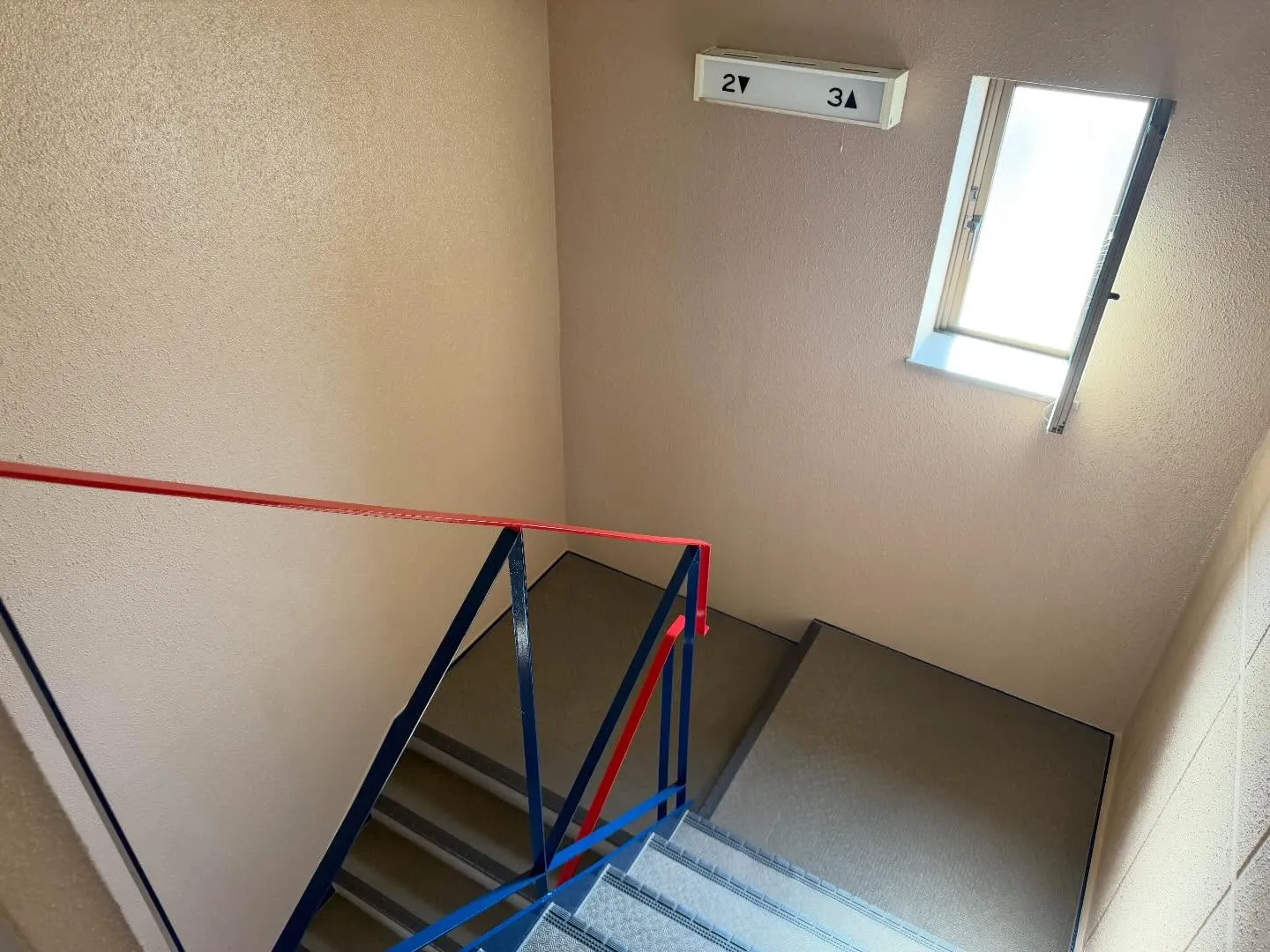 寝屋川市のＷ様邸での屋根と外壁の塗装が無事に完了しました！✨...